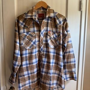 Ely Plains Vintage Western Plaid Button-Up Shirt